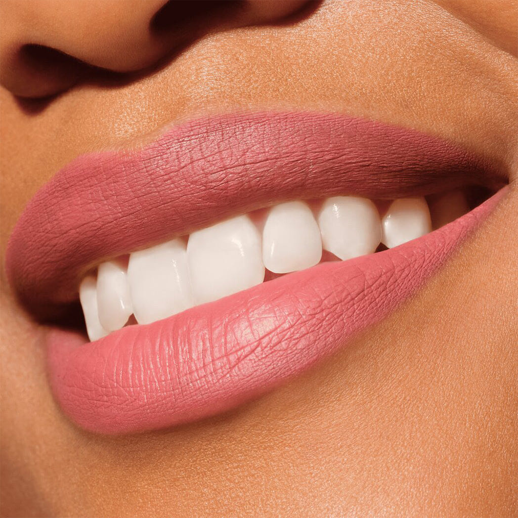 Catrice Cosmetics Plumping Lip Liner (0.35g) - Model Shot 2 [050 Licence To Kiss]