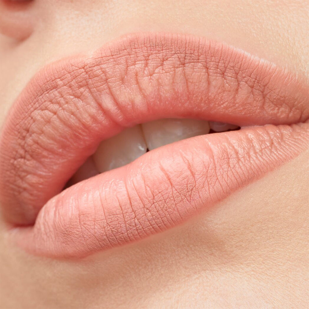 Catrice Cosmetics Plumping Lip Liner (0.35g) - Model Shot 2 [150 Queen Vibes]