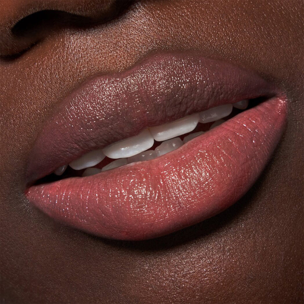 Catrice Cosmetics Plumping Lip Liner (0.35g) - Model Shot 3 [160 S-peach-less]