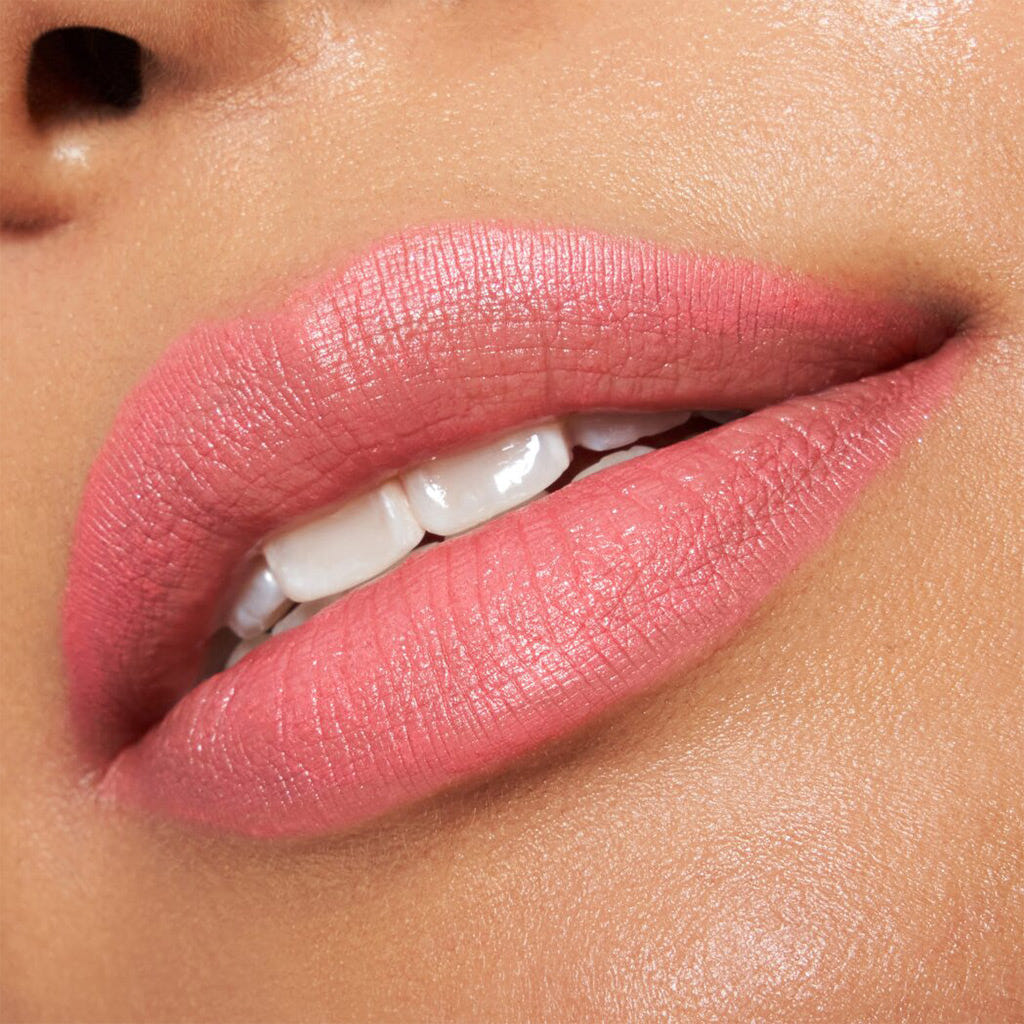 Catrice Cosmetics Plumping Lip Liner (0.35g) - Model Shot 4 [160 S-peach-less]