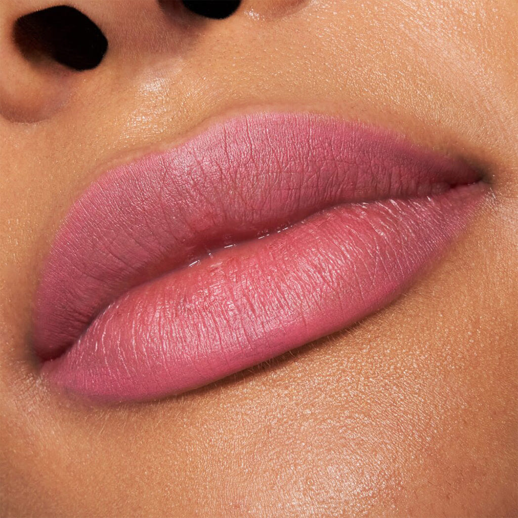 Catrice Cosmetics Plumping Lip Liner (0.35g) - Model Shot 2 [190 I Like To Mauve It]