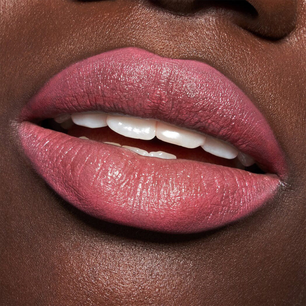 Catrice Cosmetics Plumping Lip Liner (0.35g) - Model Shot 4 [190 I Like To Mauve It]