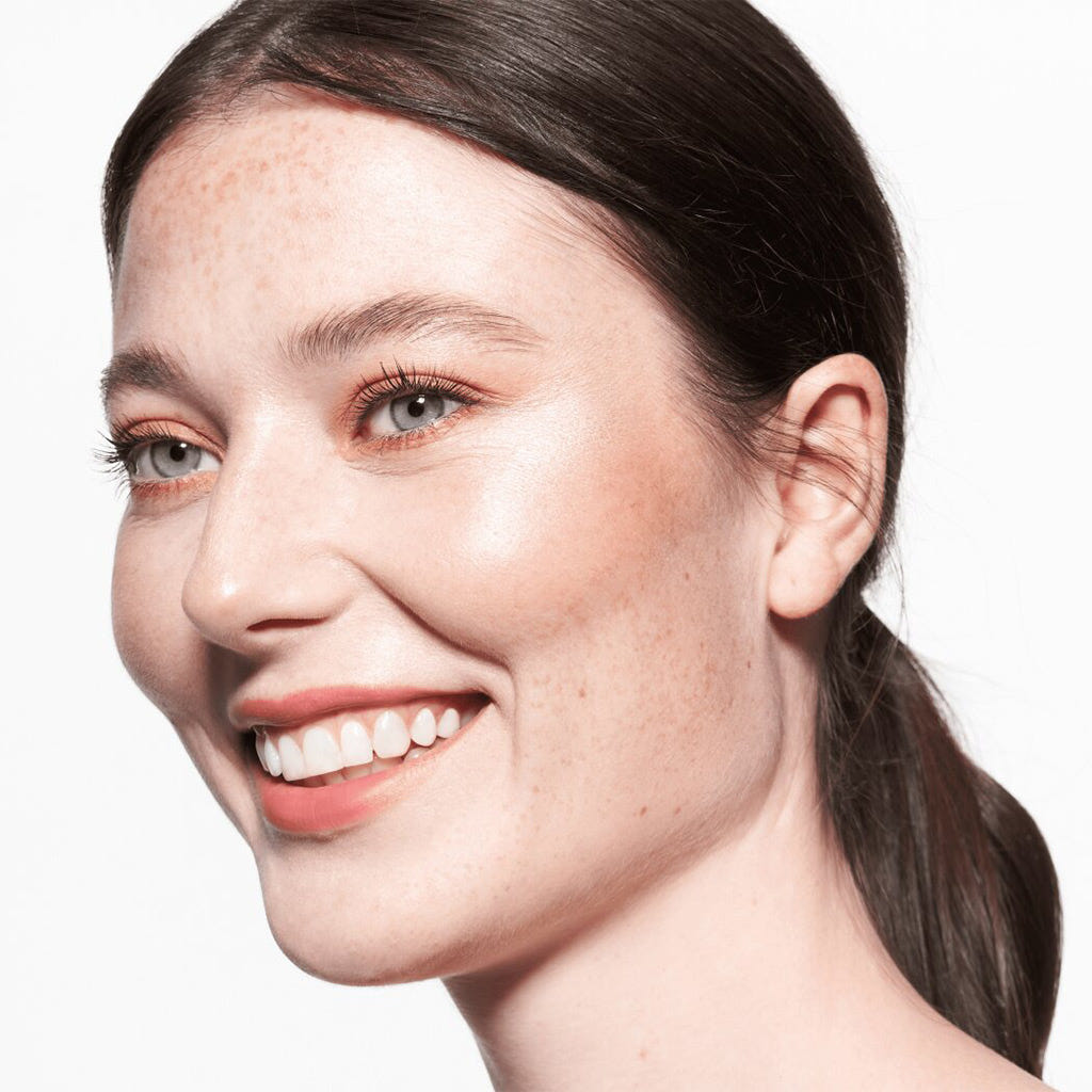 Catrice Cosmetics Plumping Lip Liner (0.35g) - Model Shot 6 [200 Rosie Feels Rosy]