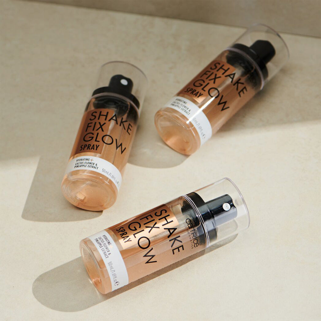 Catrice Cosmetics Shake Fix Glow Spray (50ml) - Lifestyle Shot 4