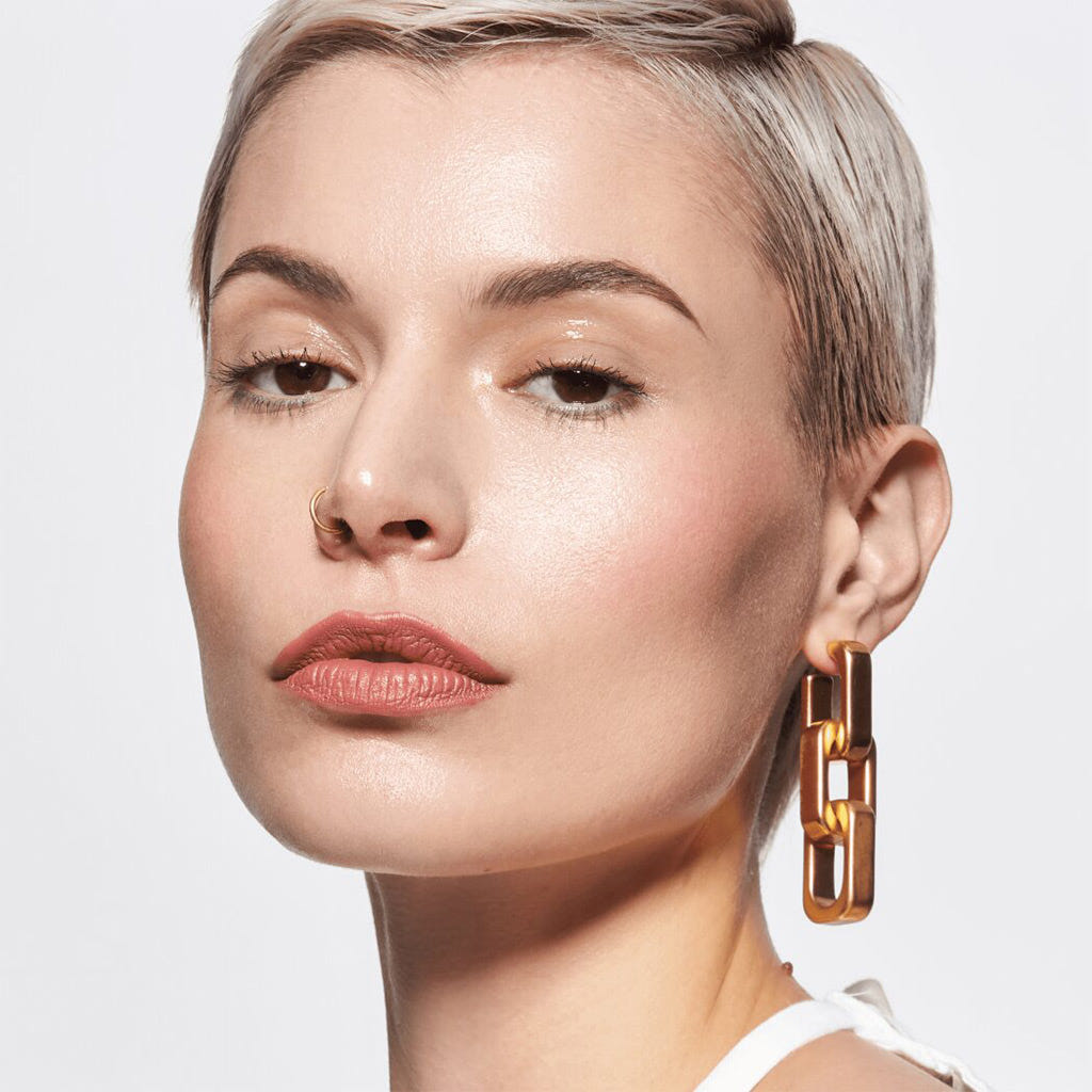 Catrice Cosmetics Slim'Matic Ultra Precise Brow Pencil (0.05g) - Model Shot 4 [050 Chocolate]
