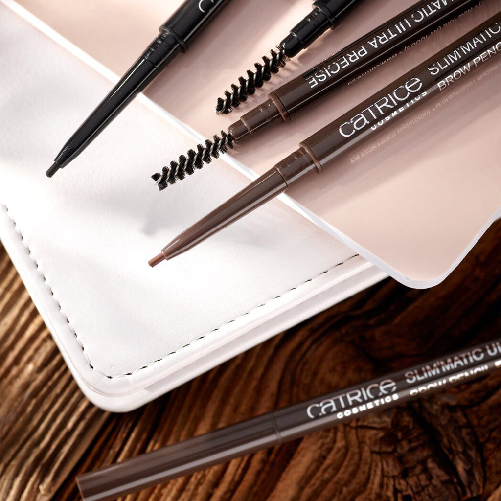 Catrice Cosmetics Slim'Matic Ultra Precise Brow Pencil (0.05g) - Lifestyle Shot 2