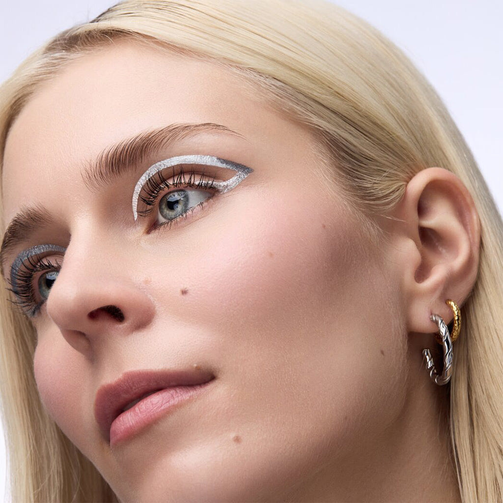 Catrice Cosmetics Space Glam Liquid Effect Eyeliner (1.4ml) - Model Shot 3 [010 Moonstone Metallic]