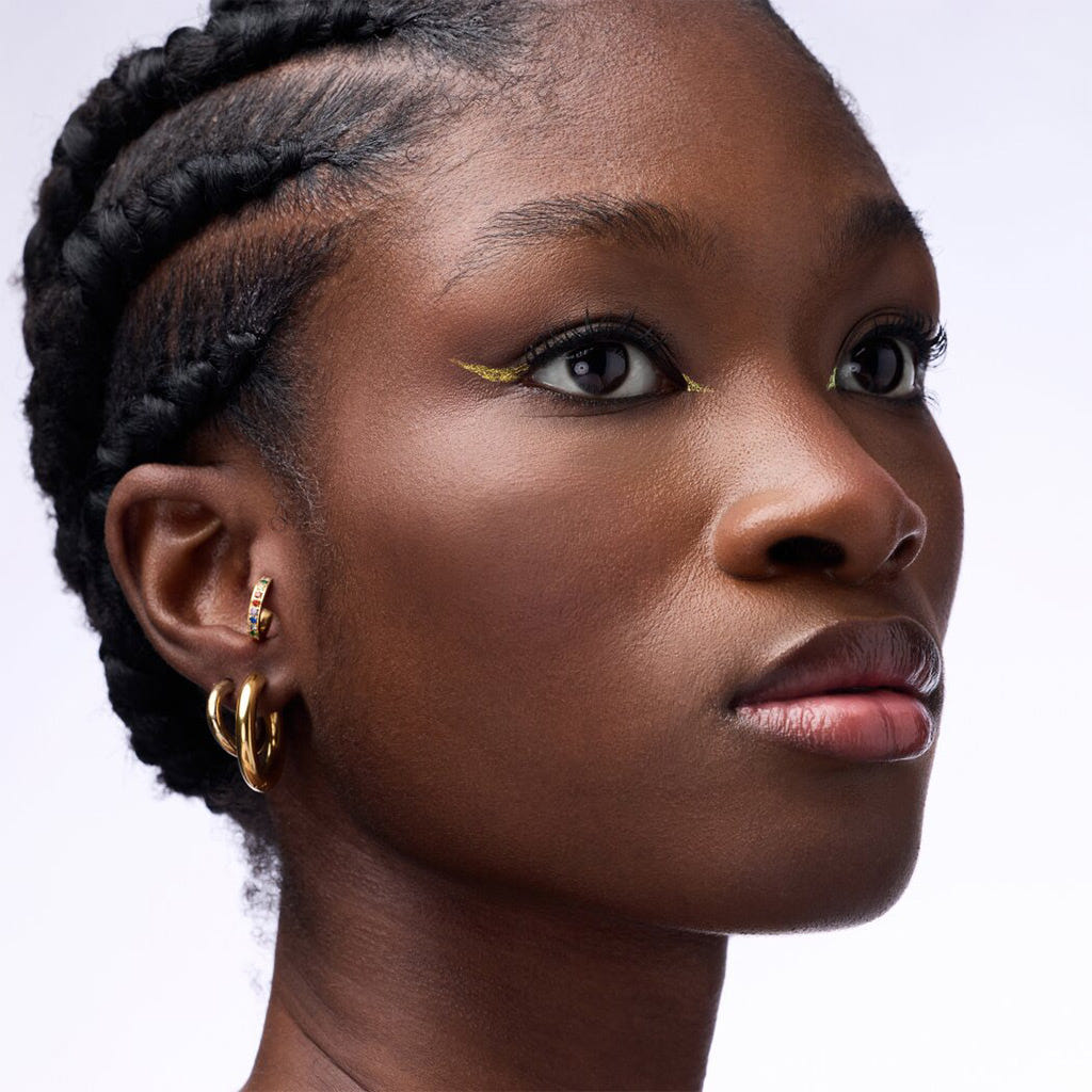 Catrice Cosmetics Space Glam Liquid Effect Eyeliner (1.4ml) - Model Shot 3 [020 Galactic Glitter]