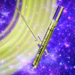 Catrice Cosmetics Space Glam Liquid Effect Eyeliner (1.4ml) - Lifestyle Shot 1 [020 Galactic Glitter]