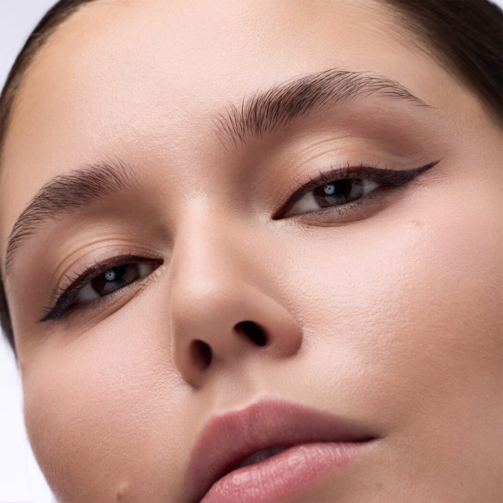 Catrice Cosmetics Superproof Brush Liner Waterproof (0.45ml) - Model Shot 4 [020 Cocoa Brown]