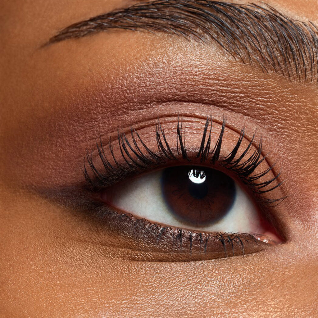 Catrice Cosmetics The Dark Cocoa Eyeshadow Palette (9g) - Model Shot 2