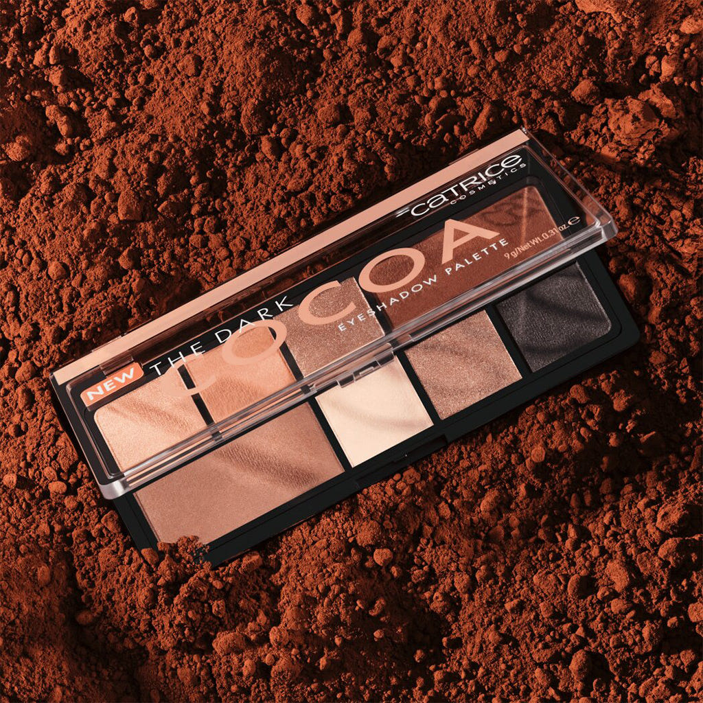 Catrice Cosmetics The Dark Cocoa Eyeshadow Palette (9g) - Lifestyle Shot 1