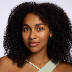 Catrice Cosmetics The Perfector Poreless Blur Primer (30ml) - Model Shot 3