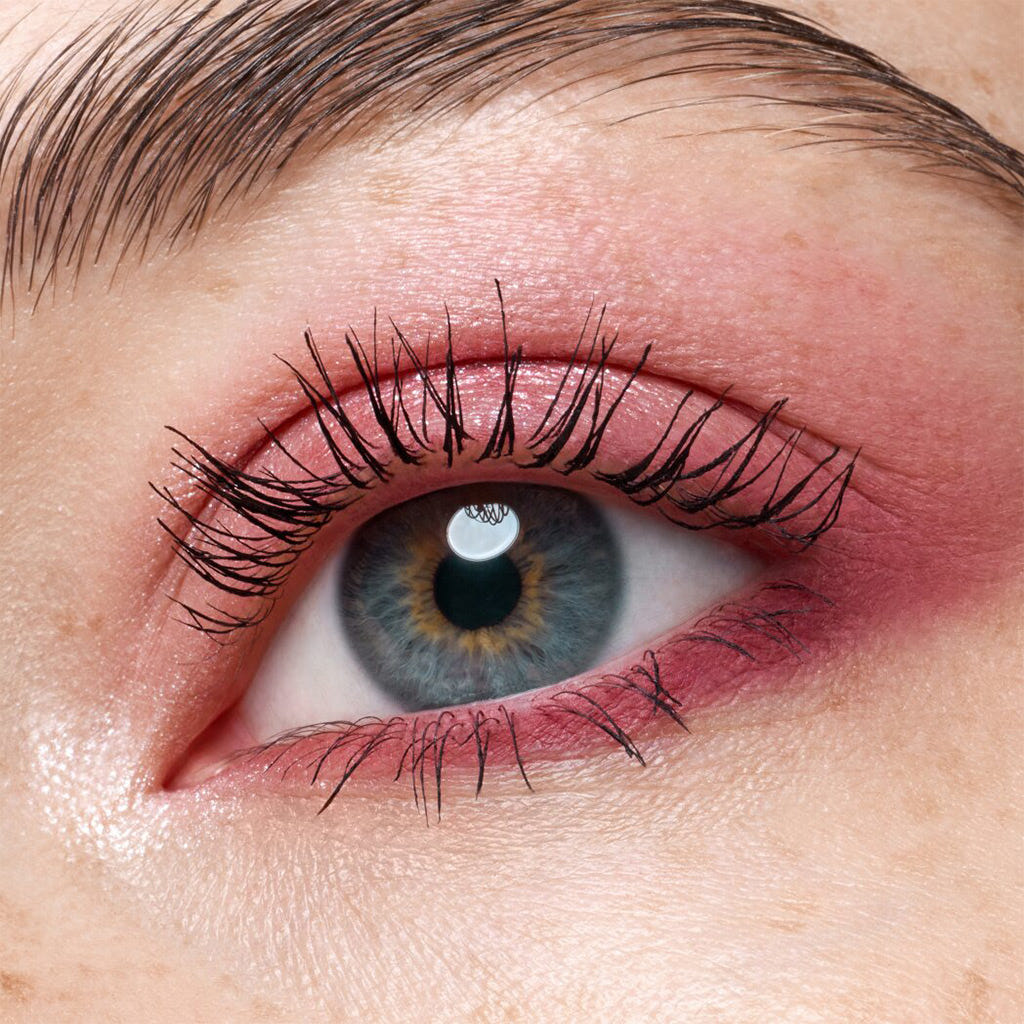 Catrice Cosmetics Tiny Treasures Eyeshadow Palette (4.2g) - Model Shot 1 [020 Wild Berry]