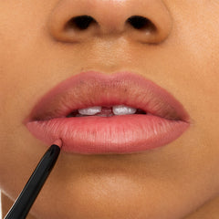 Essence 8H Matte Comfort Lip Liner (0.3g) - Model Shot 3 [02 Silky Hazelnut]