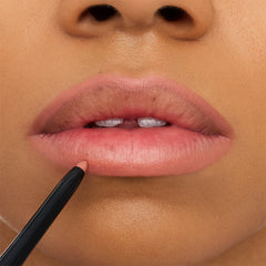 Essence 8H Matte Comfort Lip Liner (0.3g) - Model Shot 1 [03 Soft Beige]