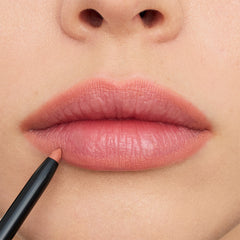 Essence 8H Matte Comfort Lip Liner (0.3g) - Model Shot 2 [03 Soft Beige]
