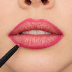 Essence 8H Matte Comfort Lip Liner (0.3g) - Model Shot 3 [05 Pink Blush]