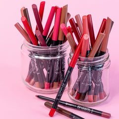 Essence 8H Matte Comfort Lip Liner (0.3g) - Lifestyle Shot 2