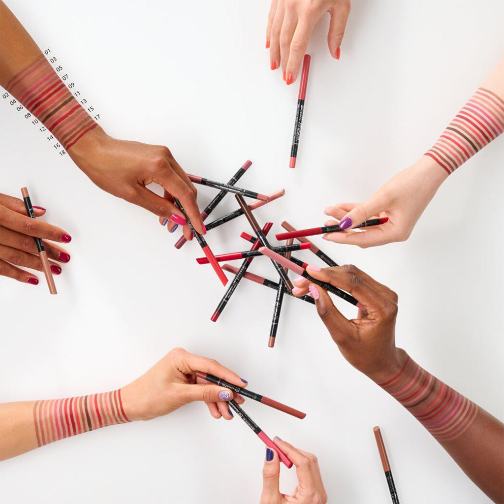 Essence 8H Matte Comfort Lip Liner (0.3g) - Lifestyle Shot 1