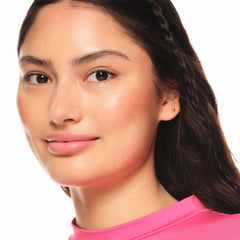 Essence Baby Got Bronze Shimmering Bronzer Stick (5.5g) - Model Shot 2 10 Golden Hour]