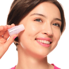 Essence Baby Got Glaze Balm Stick (4.5g) - Model Shot 1