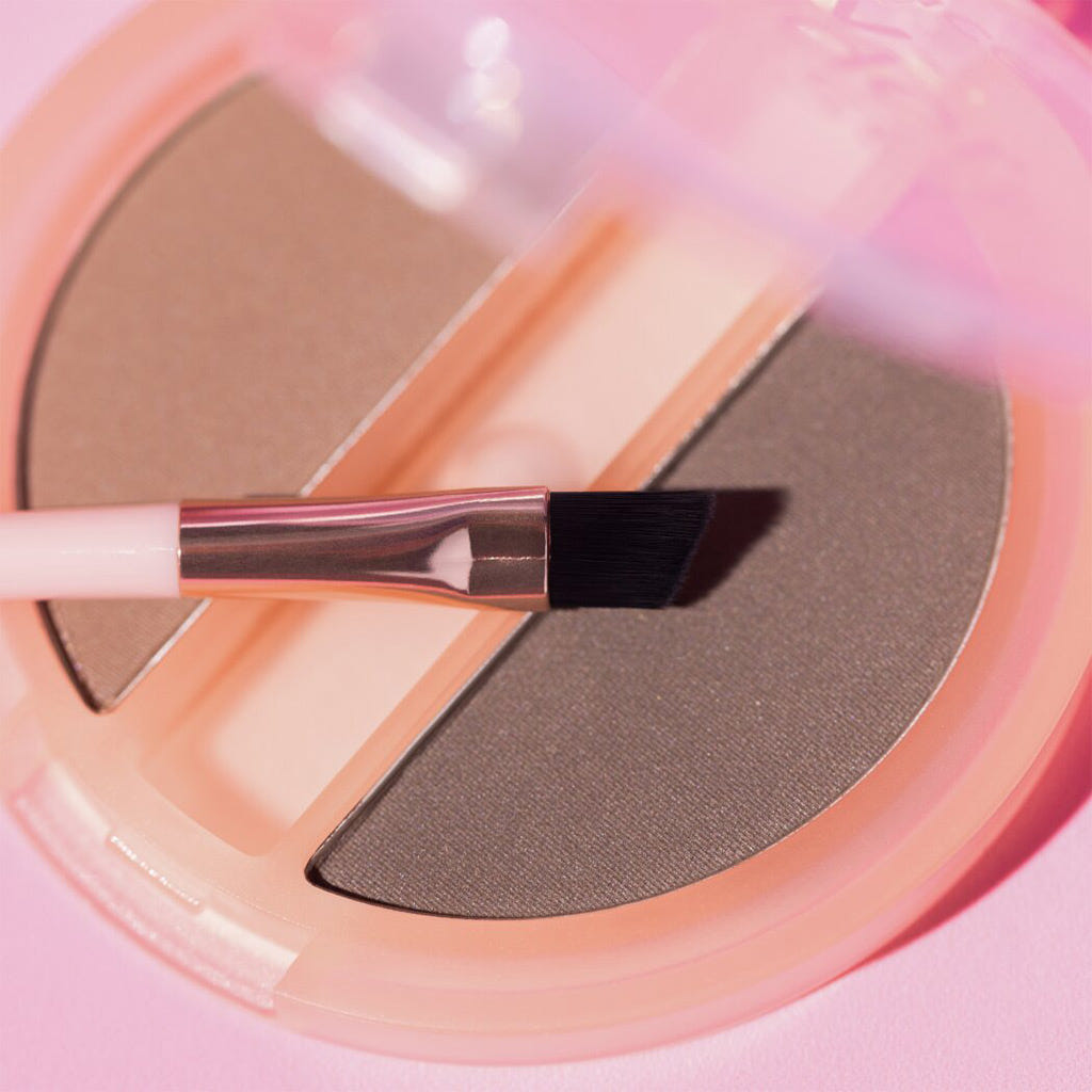 Essence Brow Powder Duo Set (1.8g) - Lifestyle Shot 1 [02 Medium]