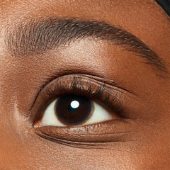 Essence Brow Powder Duo Set (1.8g) - Model Shot 2 [03 Dark]