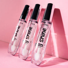 Essence Extreme Shine Volume Lipgloss (5ml) - Lifestyle Shot 1 [01 Crystal Clear]