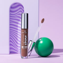 Essence Extreme Shine Volume Lipgloss (5ml) - Lifestyle Shot [14 Biscuit Bliss]