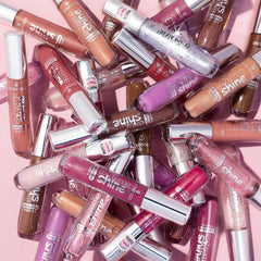 Essence Extreme Shine Volume Lipgloss (5ml) - Lifestyle Image 5