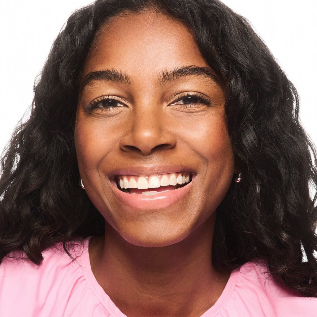 Essence Foundation Stick (10g) - Model Shot 2 [250]