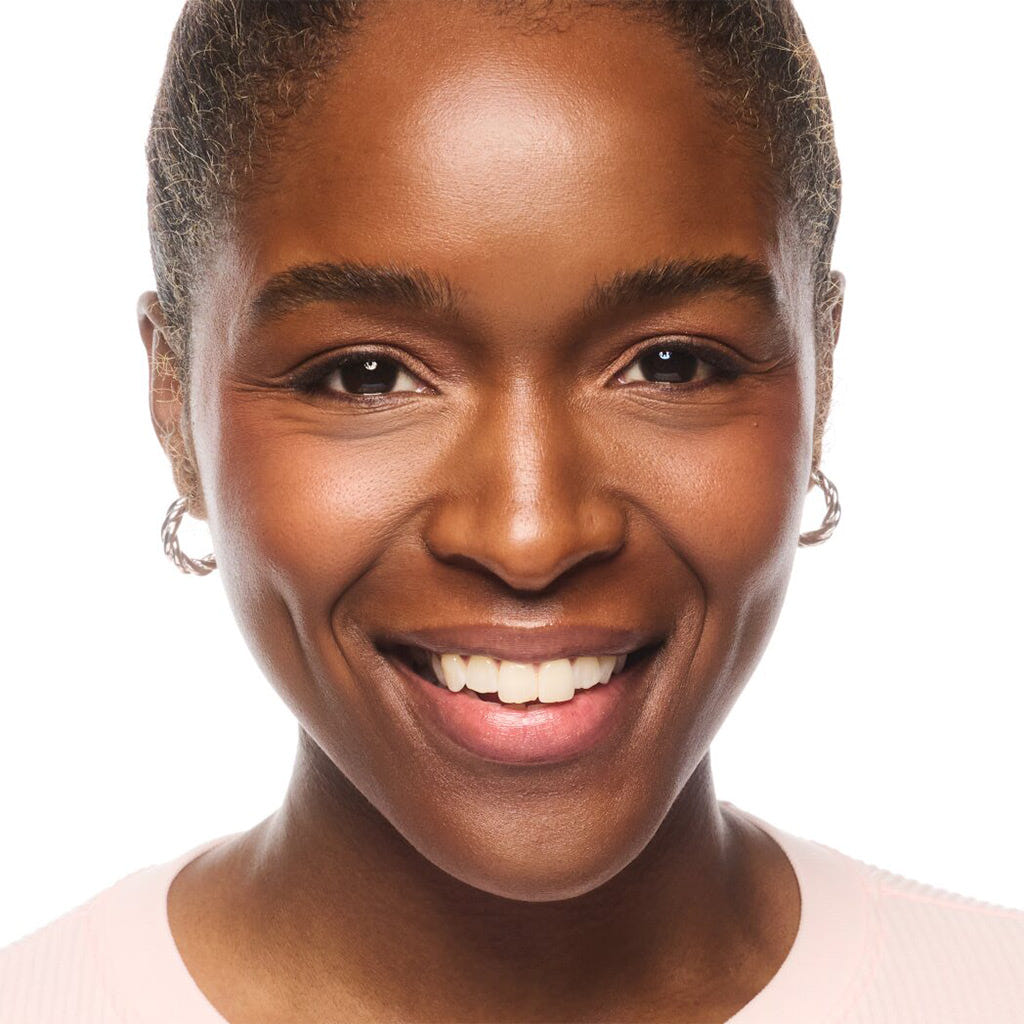 Essence Foundation Stick (10g) - Model Shot 2 [260]