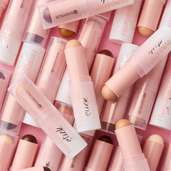 Essence Foundation Stick (10g) - Lifestyle Shot 2