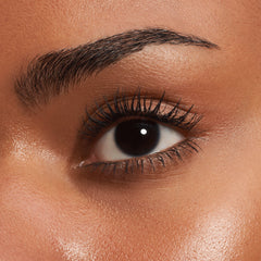 Essence I Love Extreme Volume Mascara Waterproof (12ml) - Model Shot 2