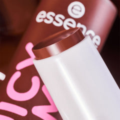 Essence Juicy Bomb Glossy Butter Balm (2.5g) - Lifestyle Shot 1 [05 Choco-lot To Handle]