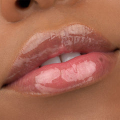 Essence Juicy Bomb Shiny Lipgloss (10ml) - Model Shot 1 [103 Proud Papaya]