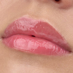 Essence Juicy Bomb Shiny Lipgloss (10ml) - Model Shot 2 [103 Proud Papaya] 