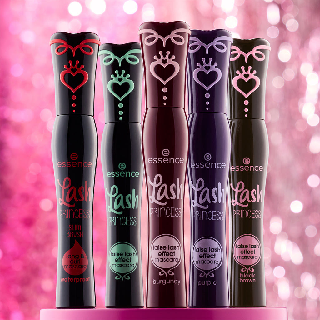 Essence Lash Princess False Lash Effect Mascara (12ml) - Lifestyle Shot 3
