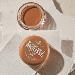 Essence Natural Matte Mousse Foundation (16g) - Lifestyle Shot [40]