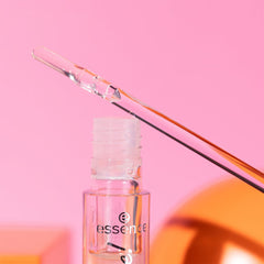 Essence What The Fake! Glass Shine Plumping Lip Filler 01 Oh So Glassy! (4.2ml) - Lifestyle Shot 1