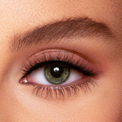Eyecha Eco Press-On False Lashes - Dandelion (Model Shot)