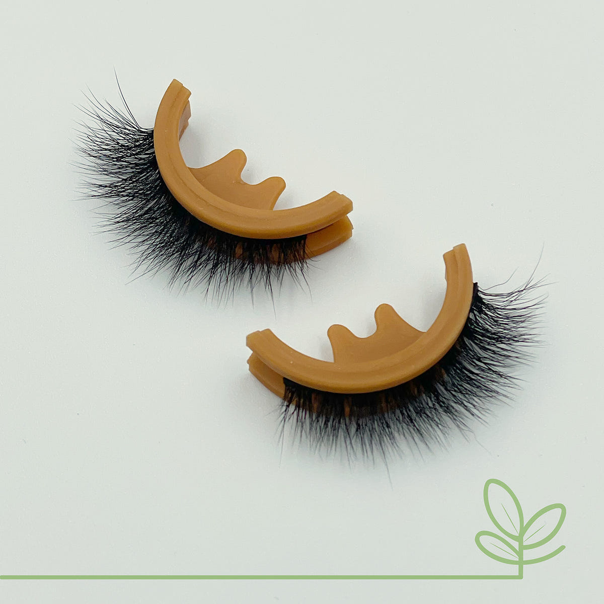 Eyecha Eco Press-On False Lashes - Summer (Close-up Lash Shot)