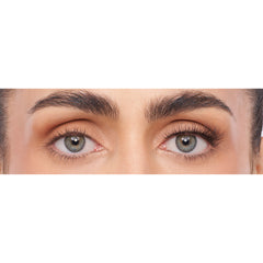 Eylure Cluster Lashes Pre-Mapped - Fluffy (Model Shot)