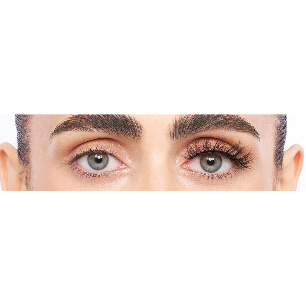 Eylure Flutter & Curl Lashes - Posy (Model Shot)