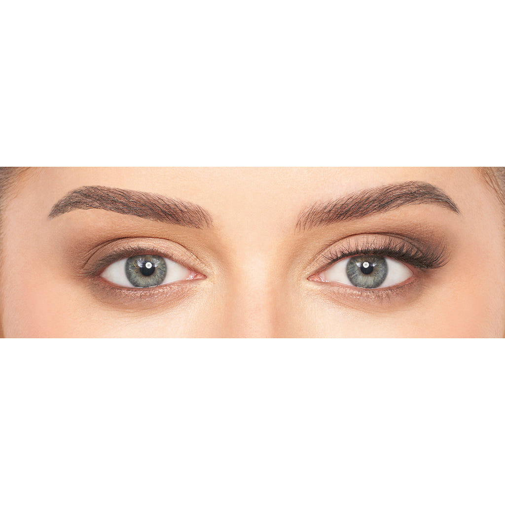 Eylure Light & Fluffy Lashes 250 (Model Shot)