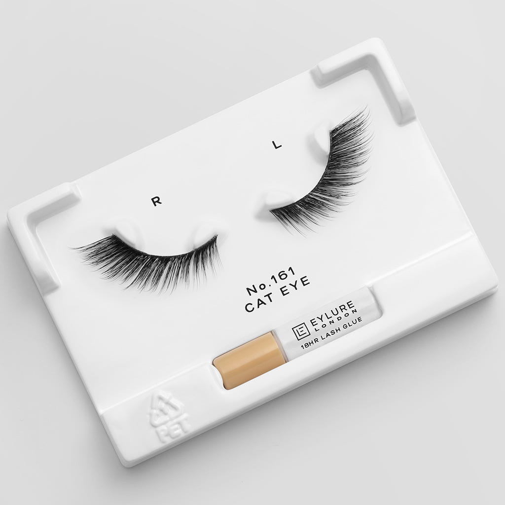 Eylure Light & Wispy Lashes - 161 (Tray Shot)