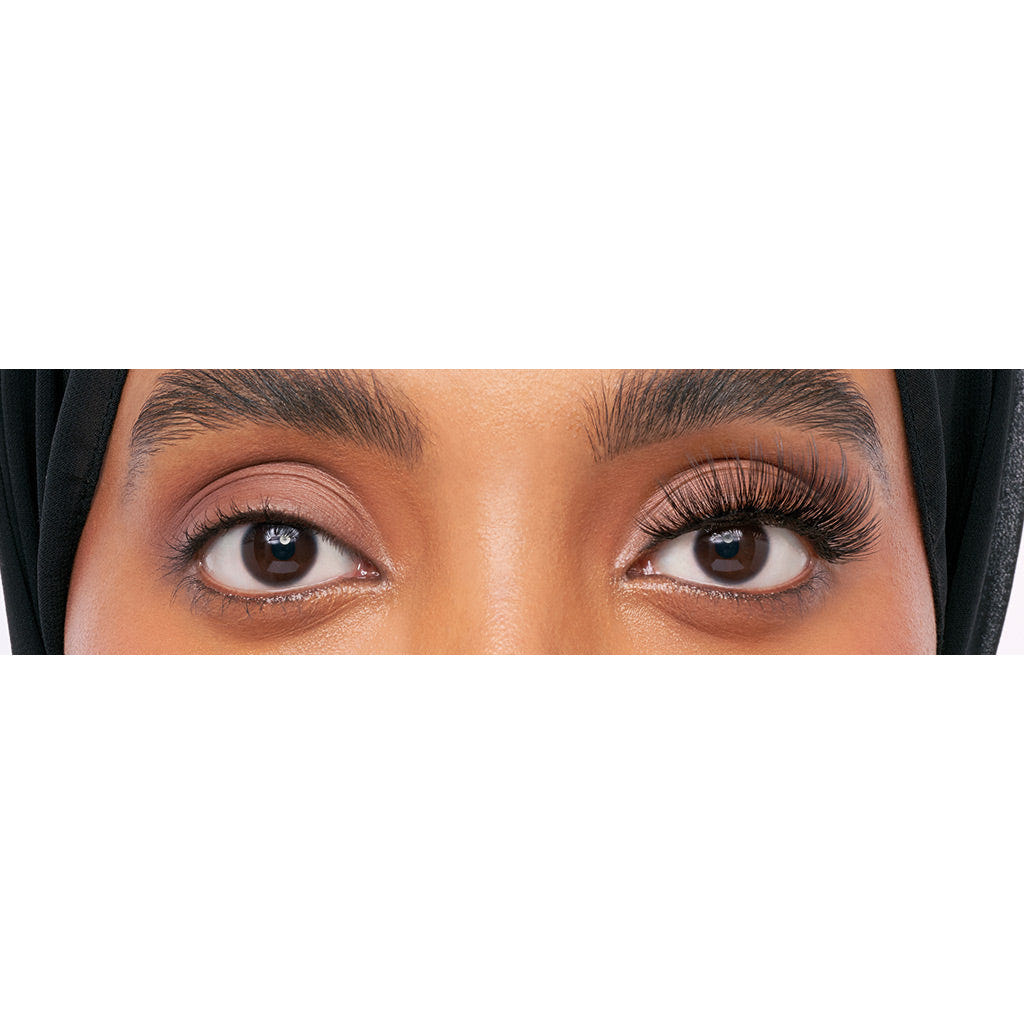Eylure Most Wanted Lashes - Gimme More (Model Shot)