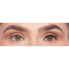 Eylure Naturals Lashes 039 (Model Shot)