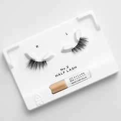 Eylure Salon Lash No. 2 (Tray Shot)